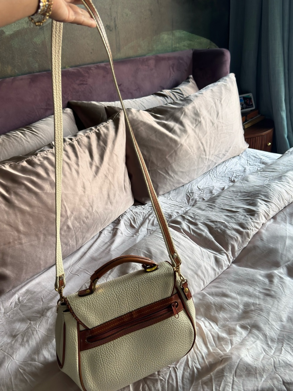 Dooney & Bourke Vintage Cream Pebbled Leather Top-Handle Bag with Tan Trim - Picture 6 of 7